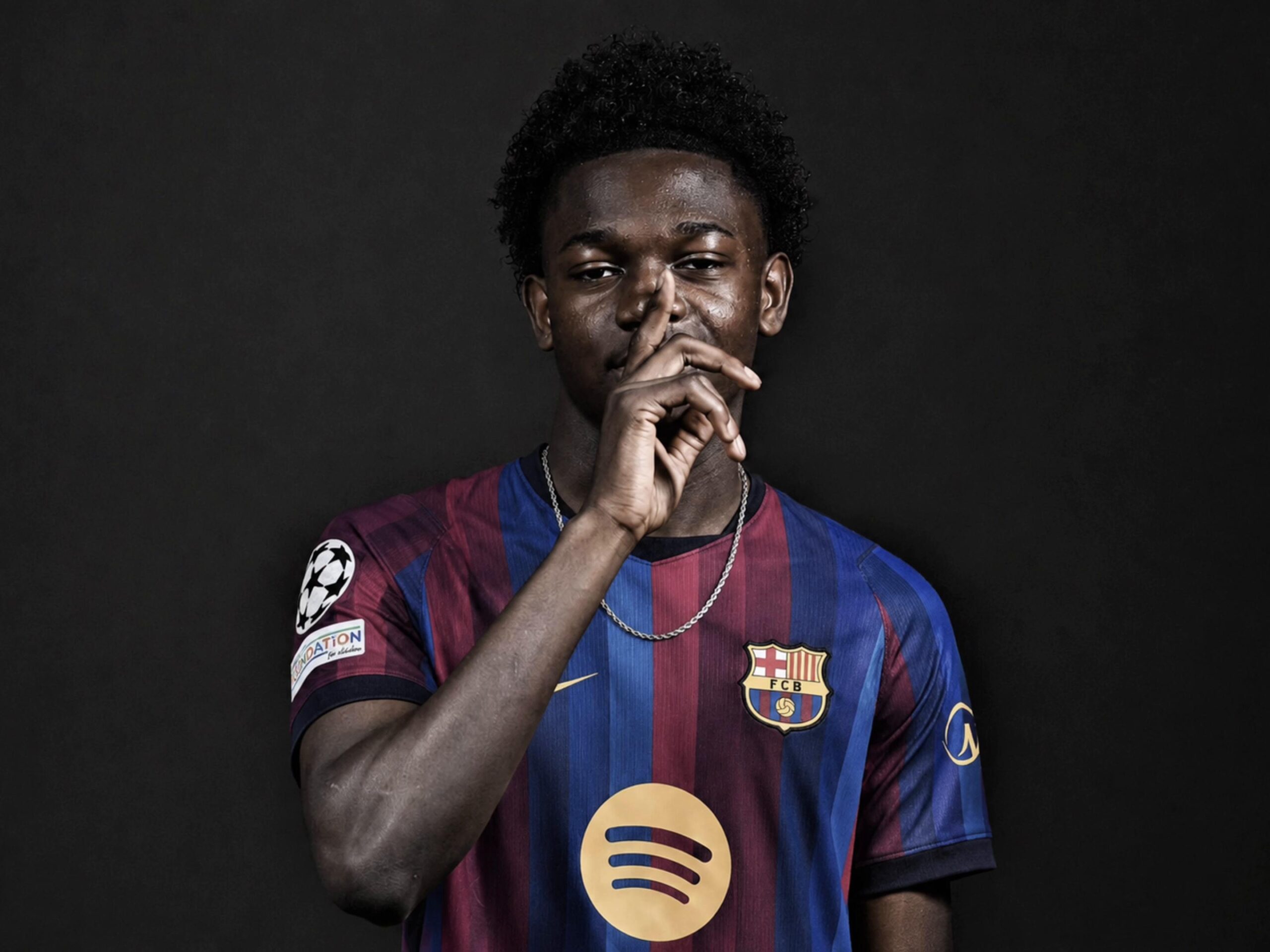 JESSE BISIWU: The “Contortionist” Arrives